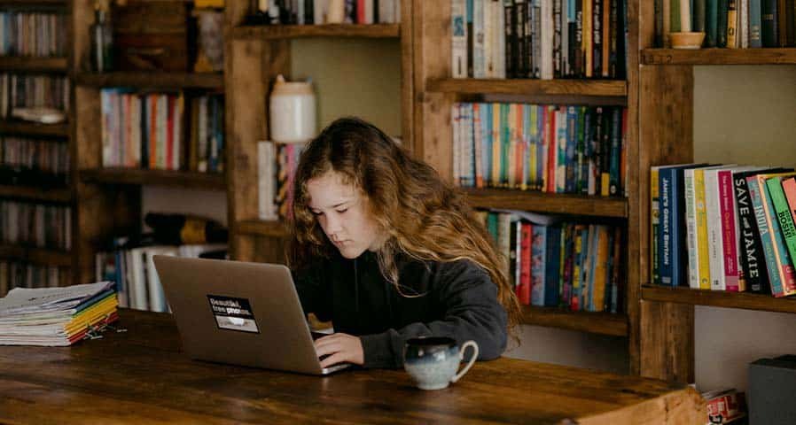 3 Advantages of LED Lighting in Schools